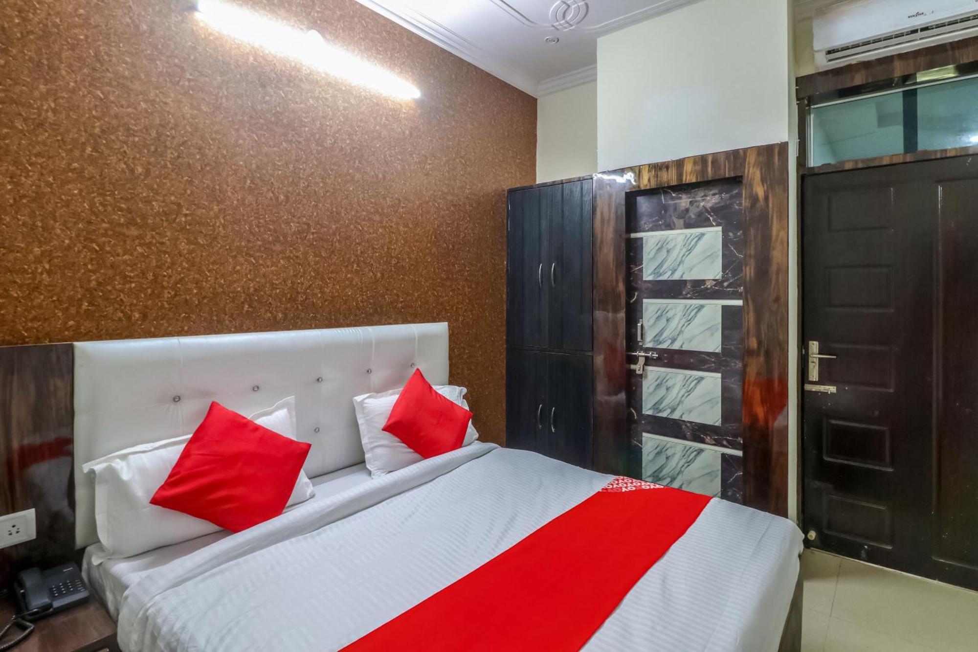 Hotel O Rodstar Chinhat Экстерьер фото