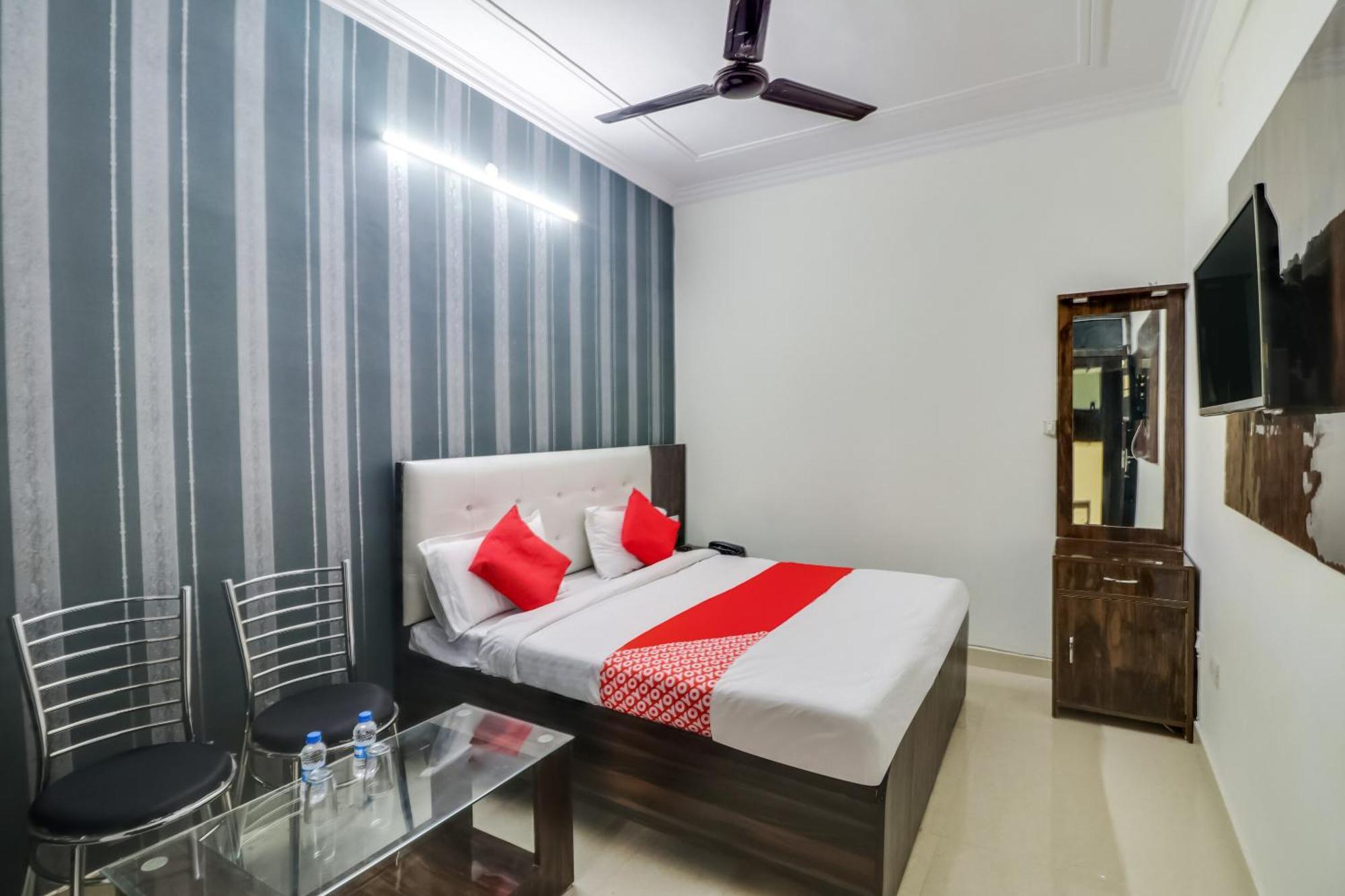 Hotel O Rodstar Chinhat Экстерьер фото