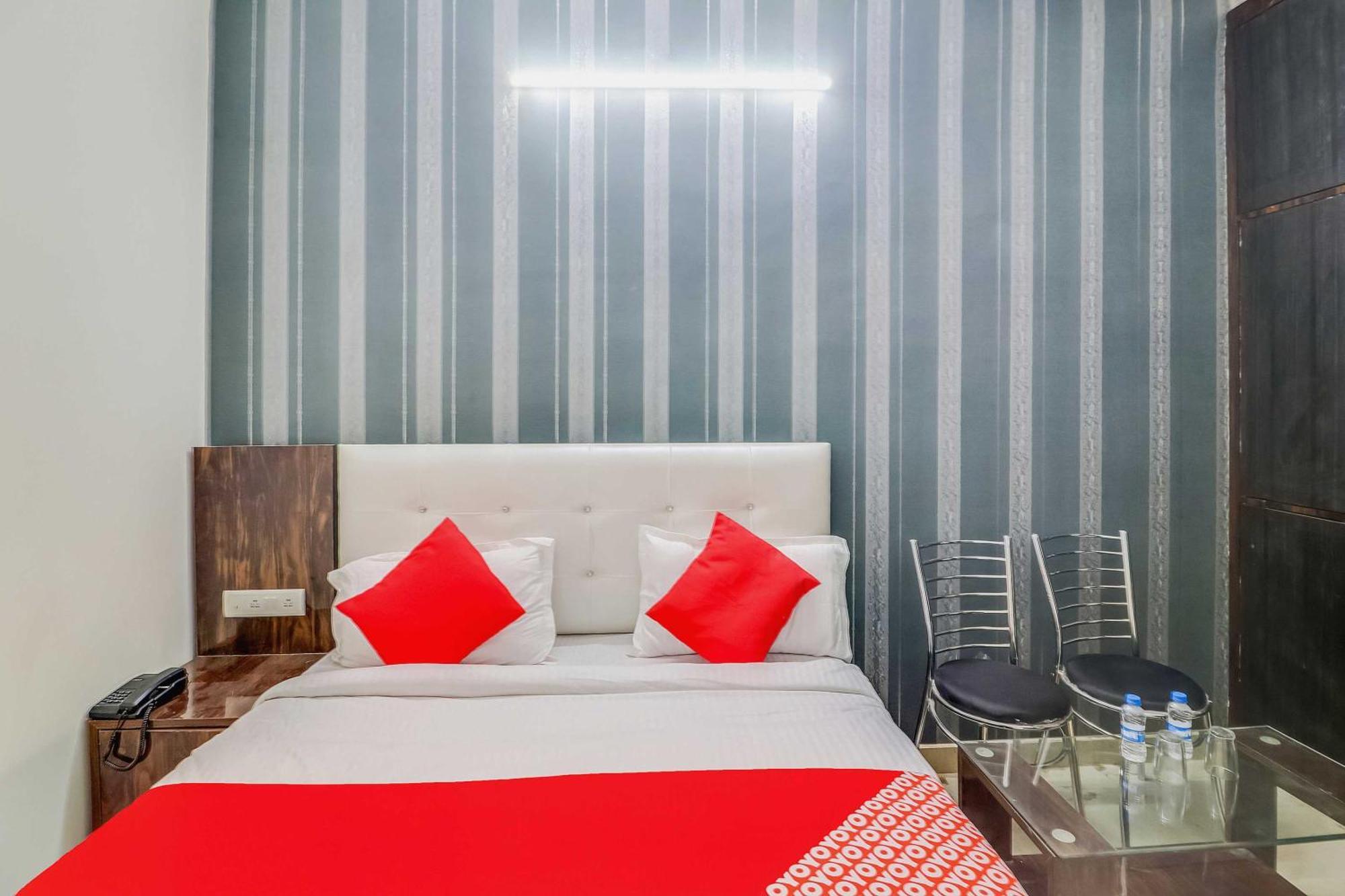 Hotel O Rodstar Chinhat Экстерьер фото