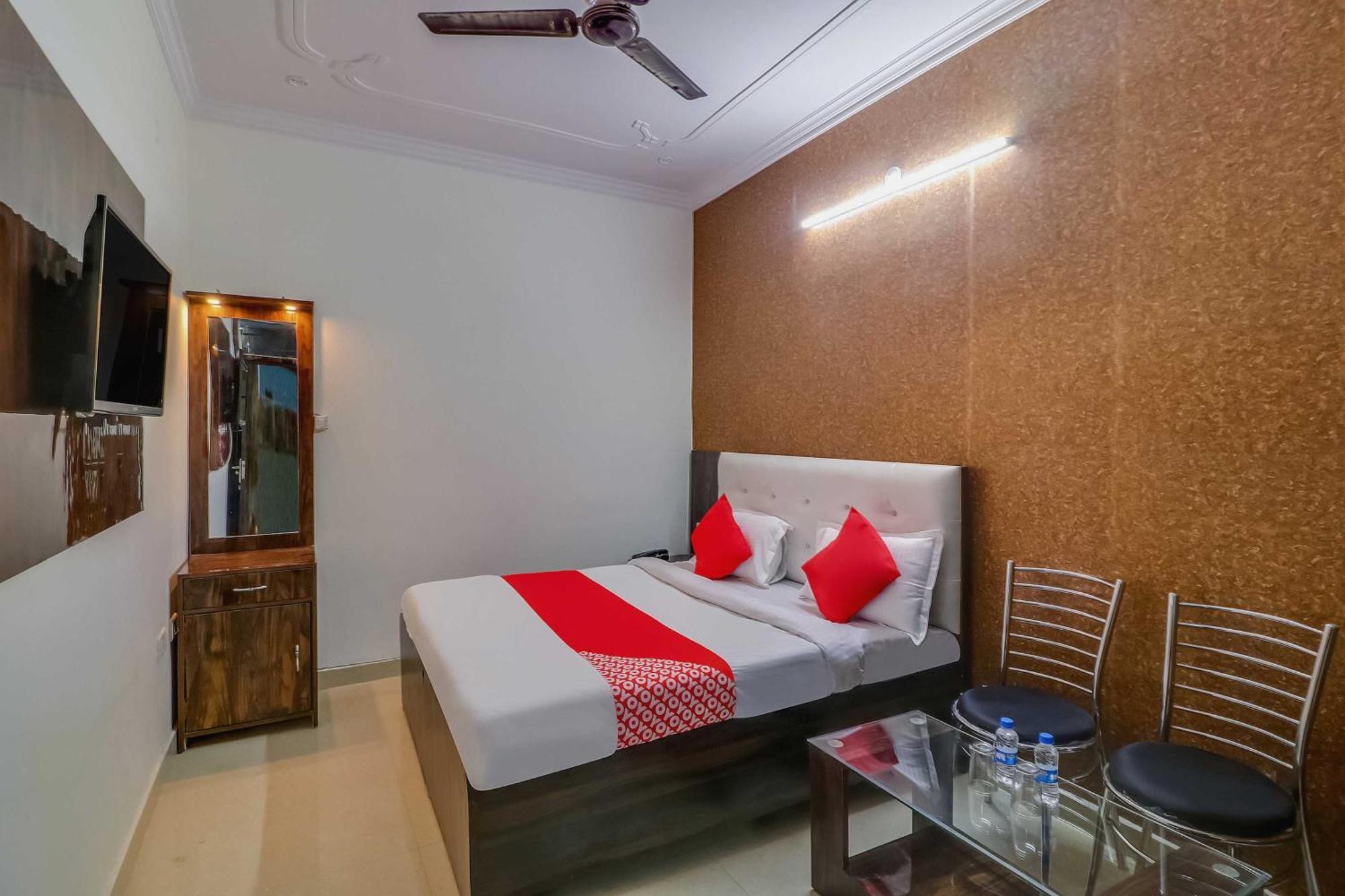 Hotel O Rodstar Chinhat Экстерьер фото