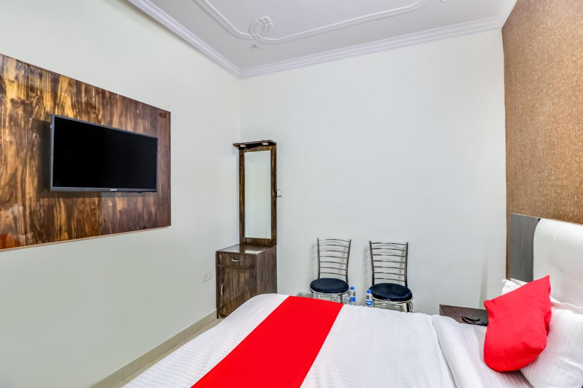 Hotel O Rodstar Chinhat Экстерьер фото