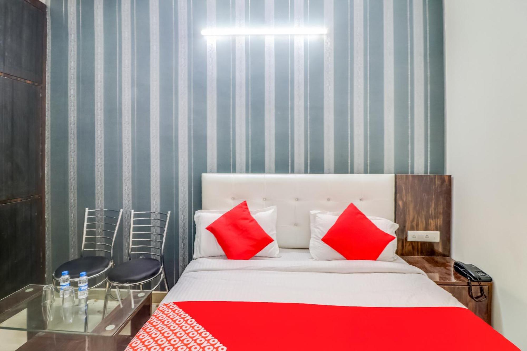 Hotel O Rodstar Chinhat Экстерьер фото